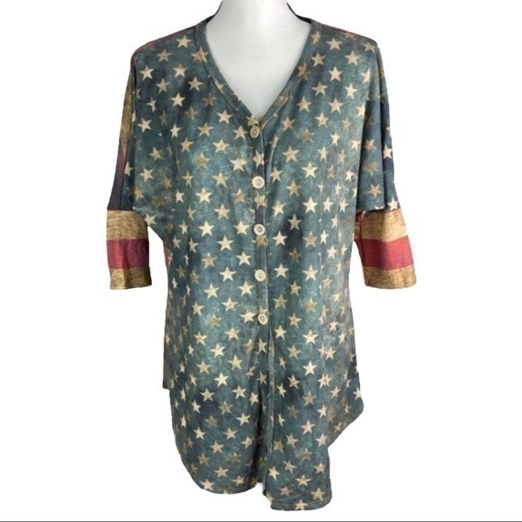 12PM by Mon Ami Top Stars and Stripes Button Down Oversized Shirt Short Sleeve - Picture 1 of 11
